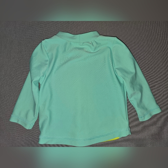 Carter's: Size: 3 to 6 months Swim trunks w/drawstring & Long sleeve Rash Guard - Picture 5 of 11